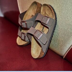 Birkenstock Arizona Slide Sandal - Little Kid - Mocha